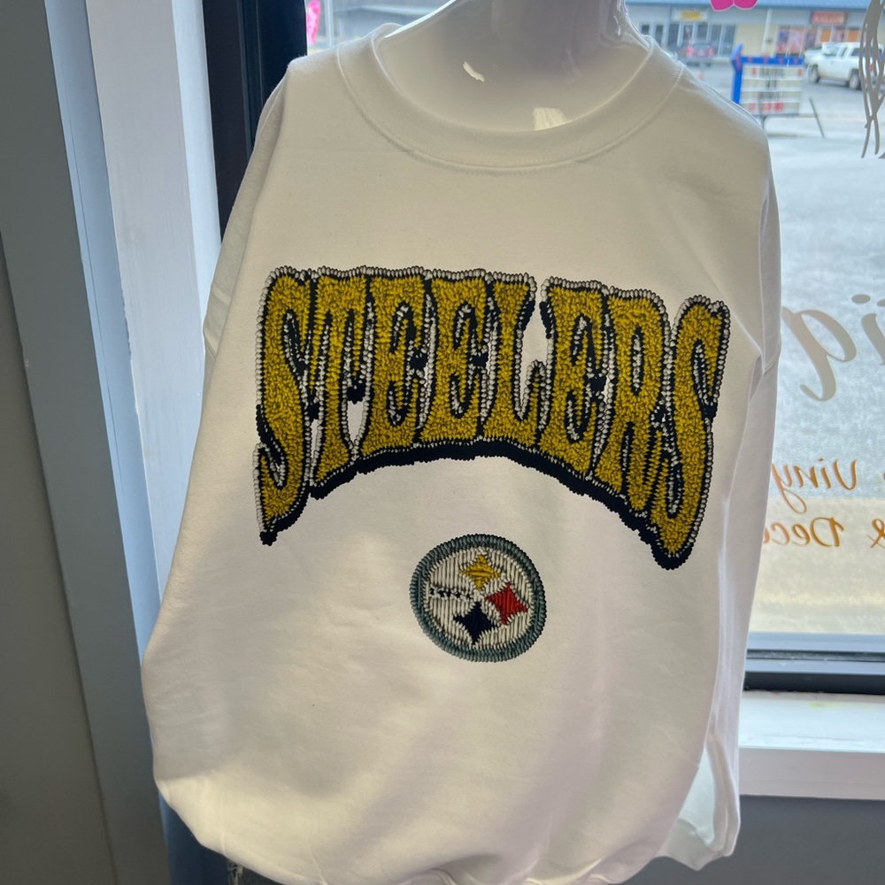Brand new crewneck sweatshirt, Pittsburgh Steelers
